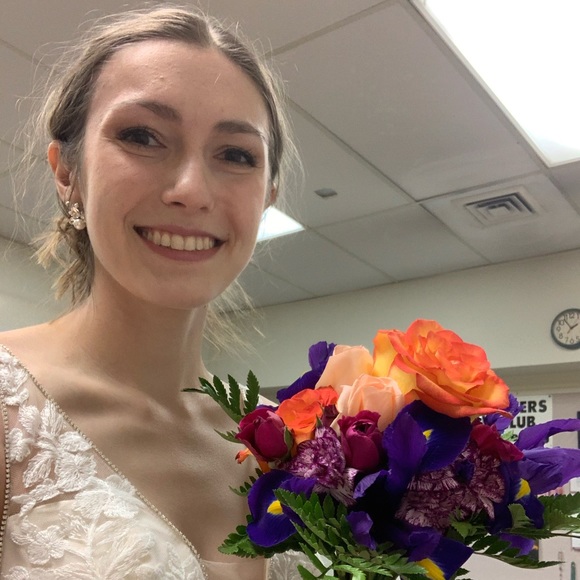 Meet your Posher, Jenna - Picture 1 of 1